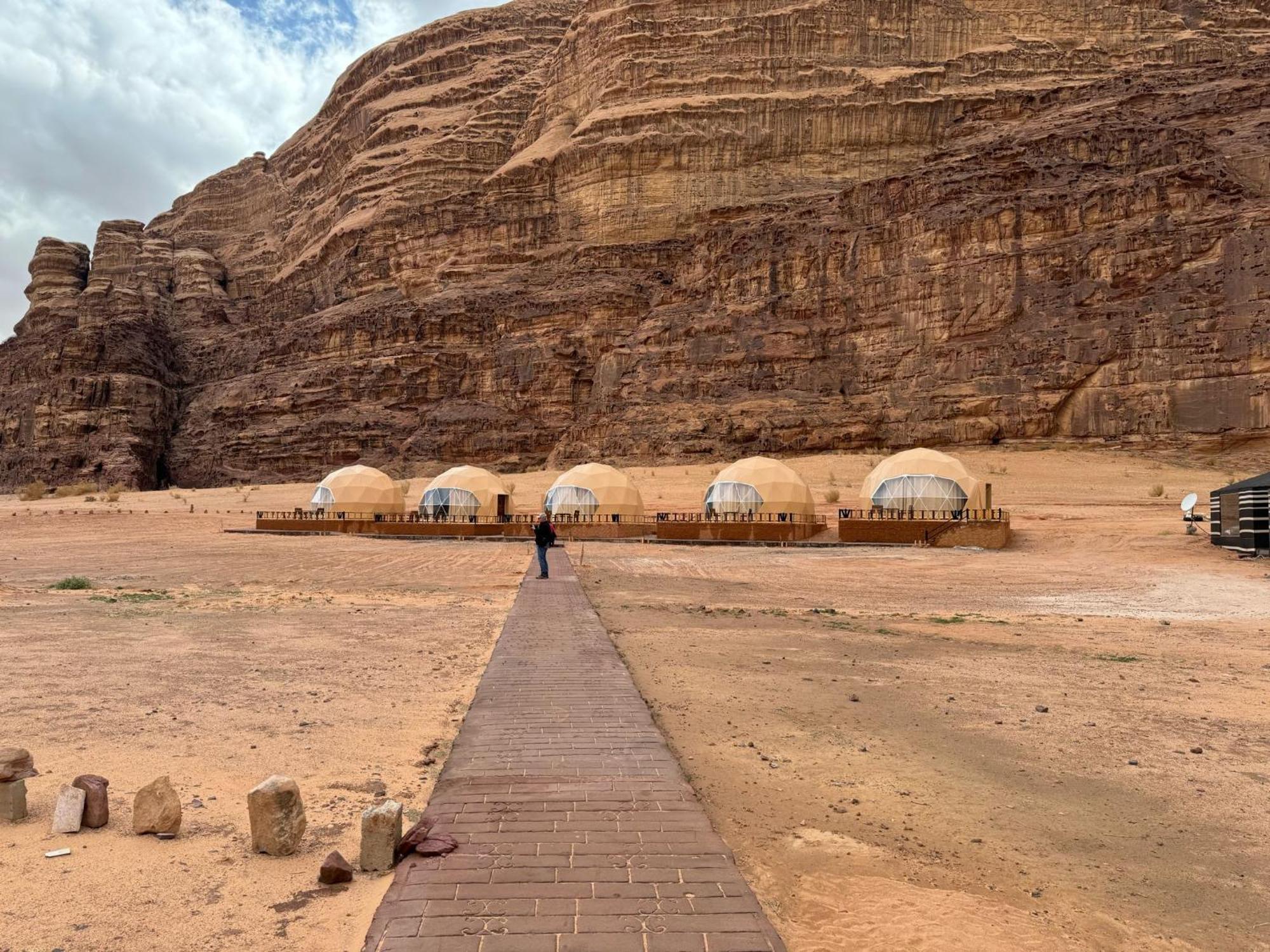 Sunrise Luxury Camp Hotell Wadi Rum Eksteriør bilde