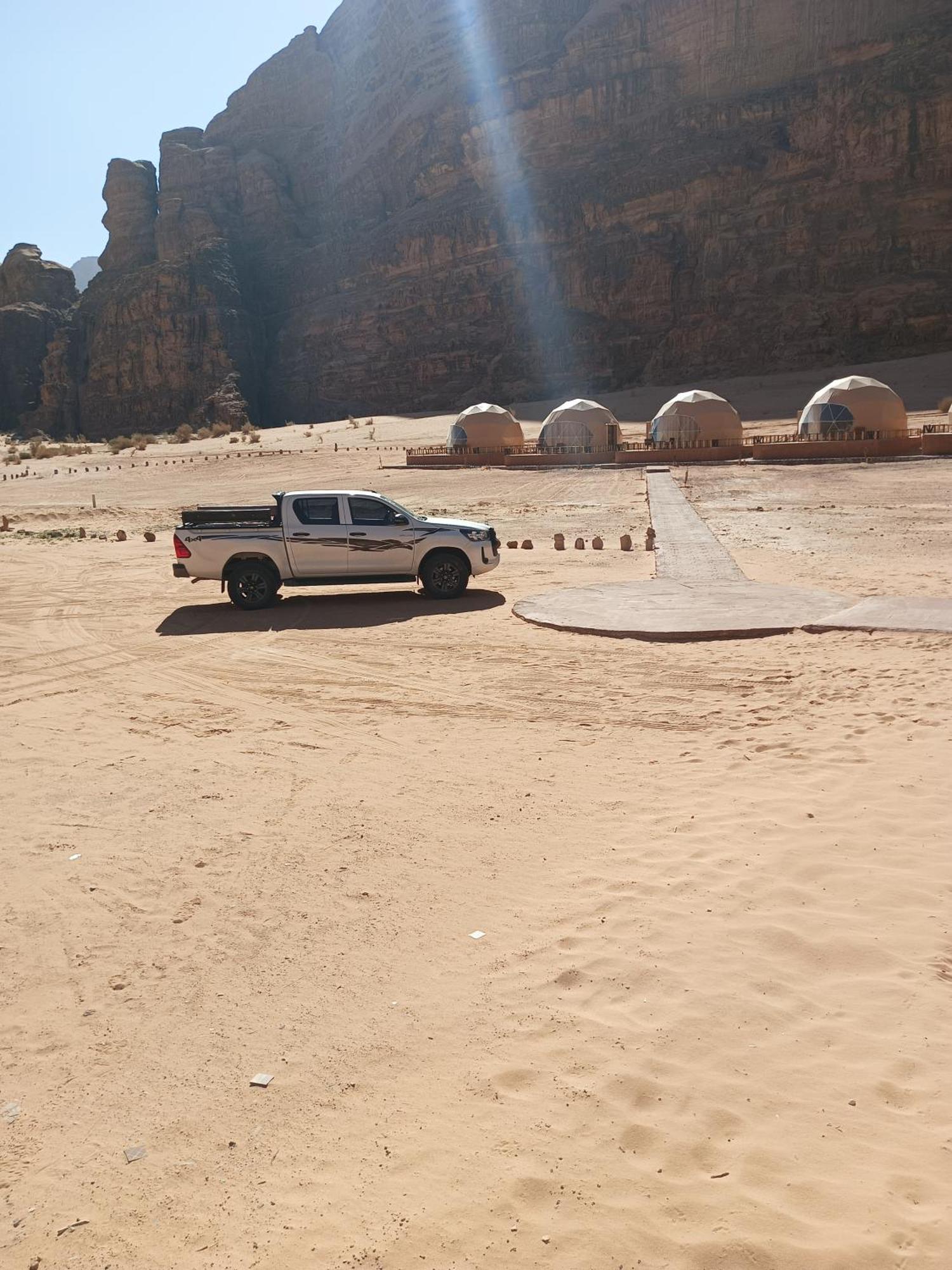 Sunrise Luxury Camp Hotell Wadi Rum Eksteriør bilde