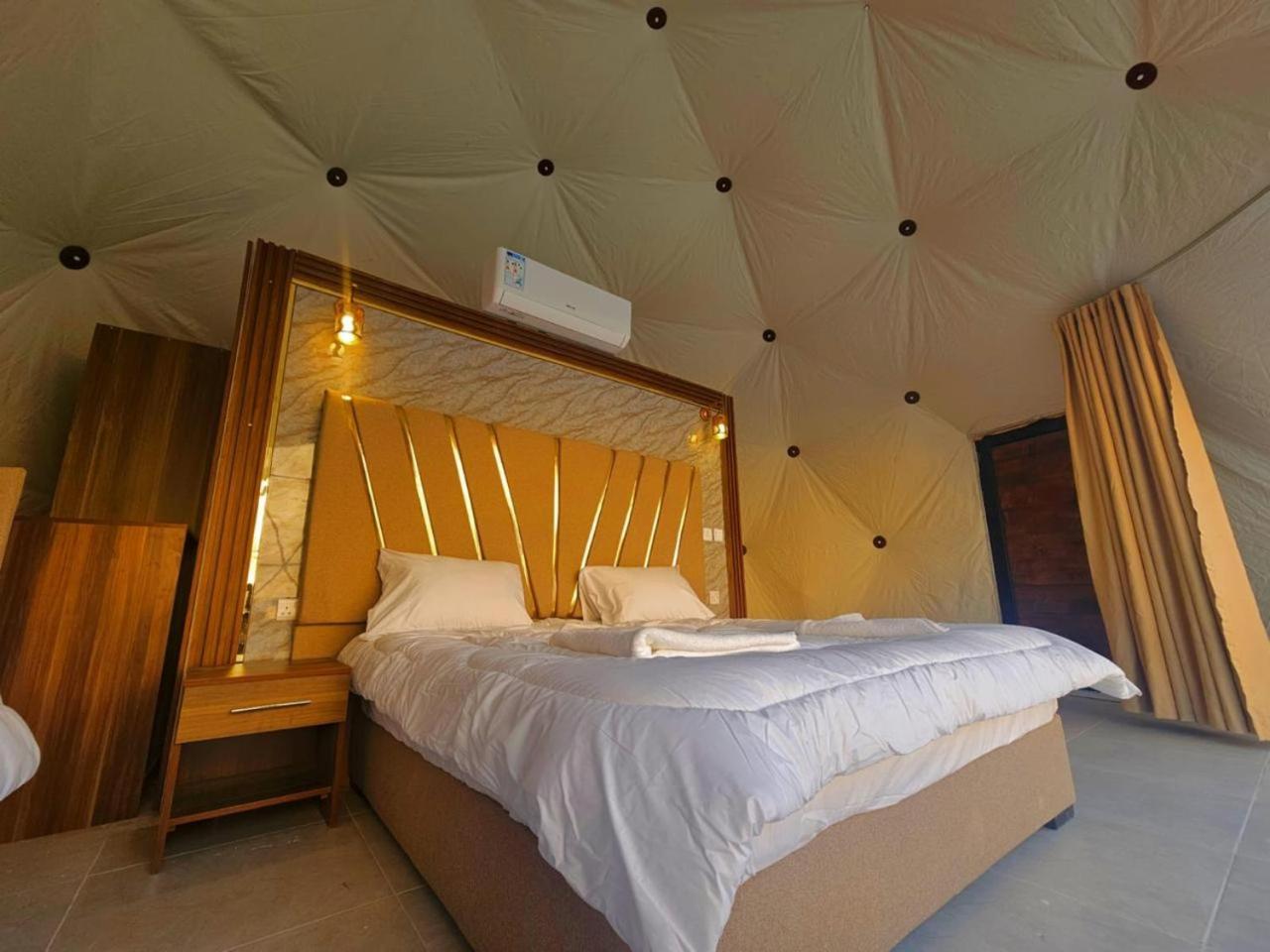 Sunrise Luxury Camp Hotell Wadi Rum Eksteriør bilde