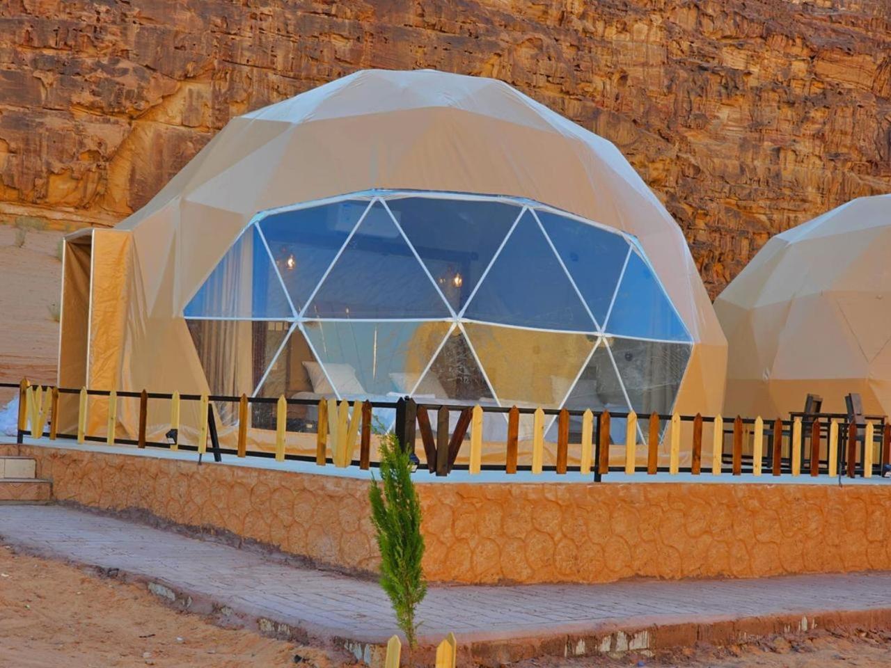 Sunrise Luxury Camp Hotell Wadi Rum Eksteriør bilde