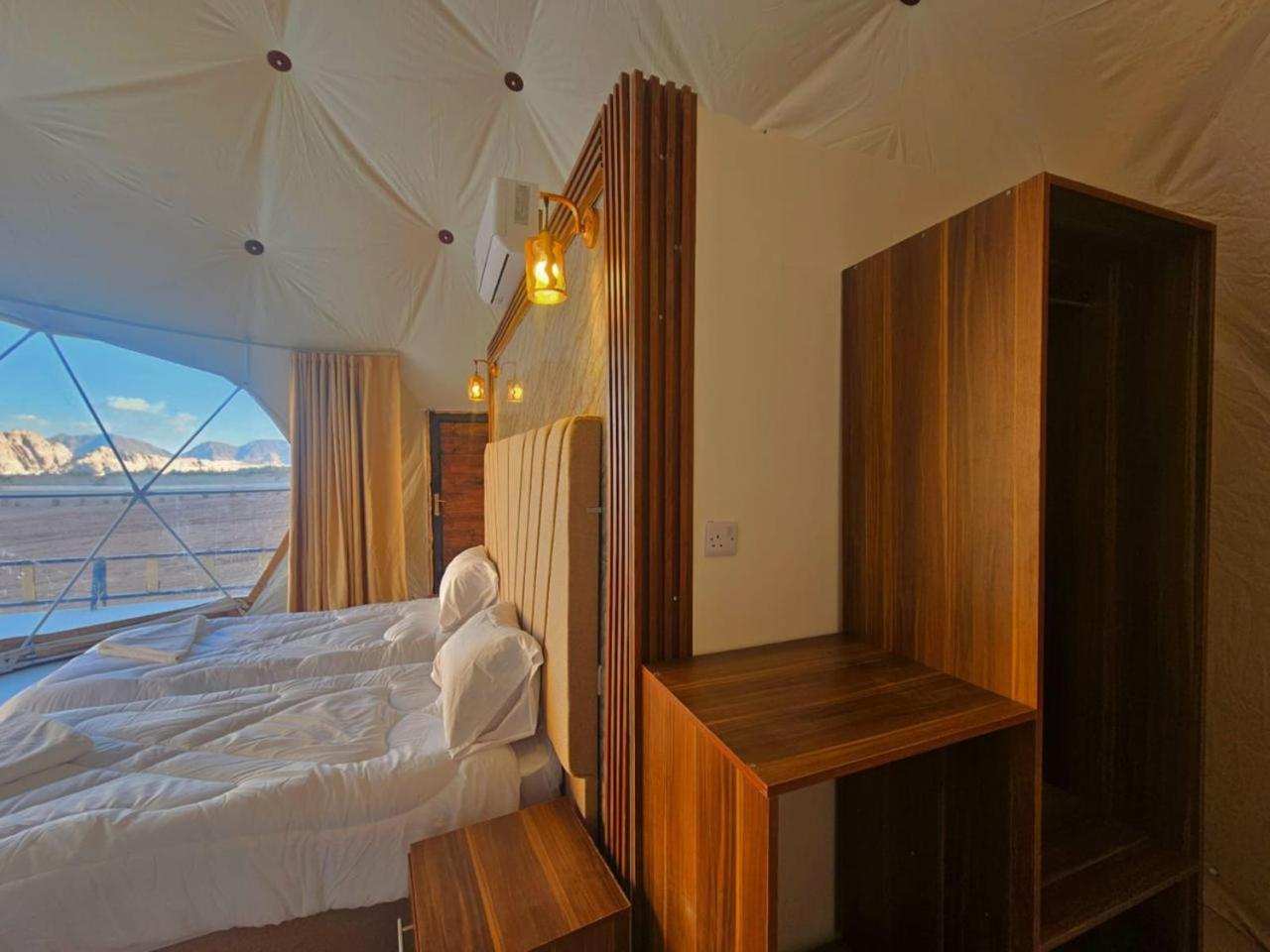 Sunrise Luxury Camp Hotell Wadi Rum Eksteriør bilde