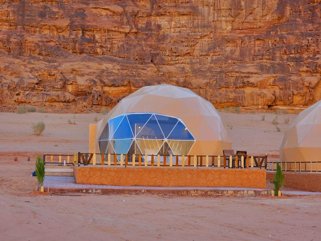 Sunrise Luxury Camp Hotell Wadi Rum Eksteriør bilde